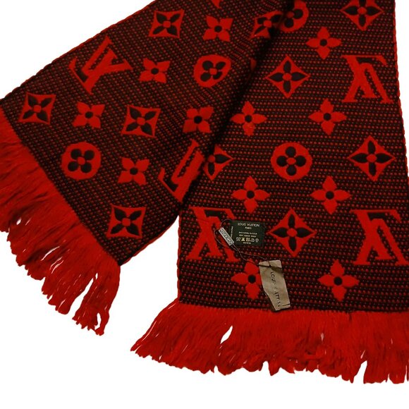 LOUIS VUITTON LV Classic Luxury Vintage Red Black Wool & Silk Monogram Scarf - Picture 10 of 15